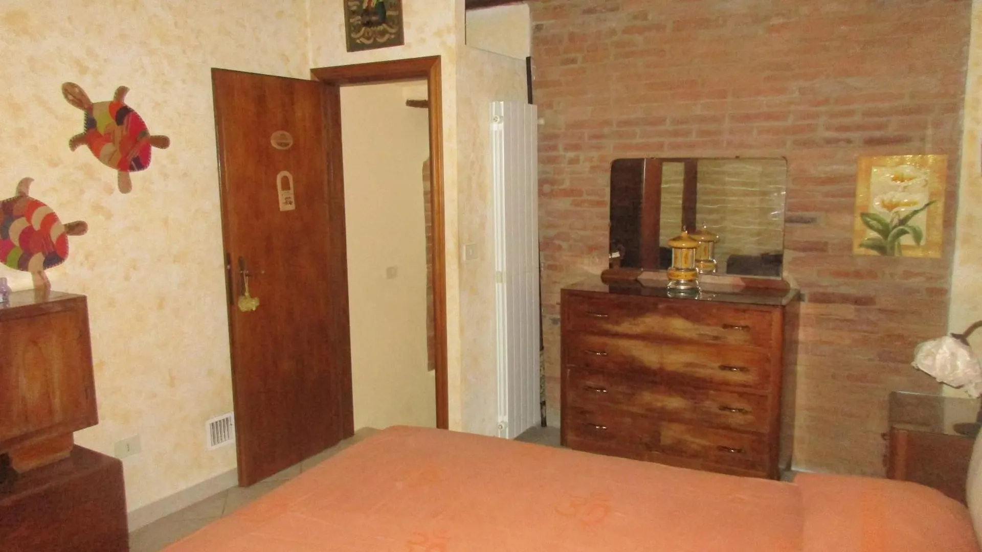 La Petite Maison Campagnatico 0*,  Italia